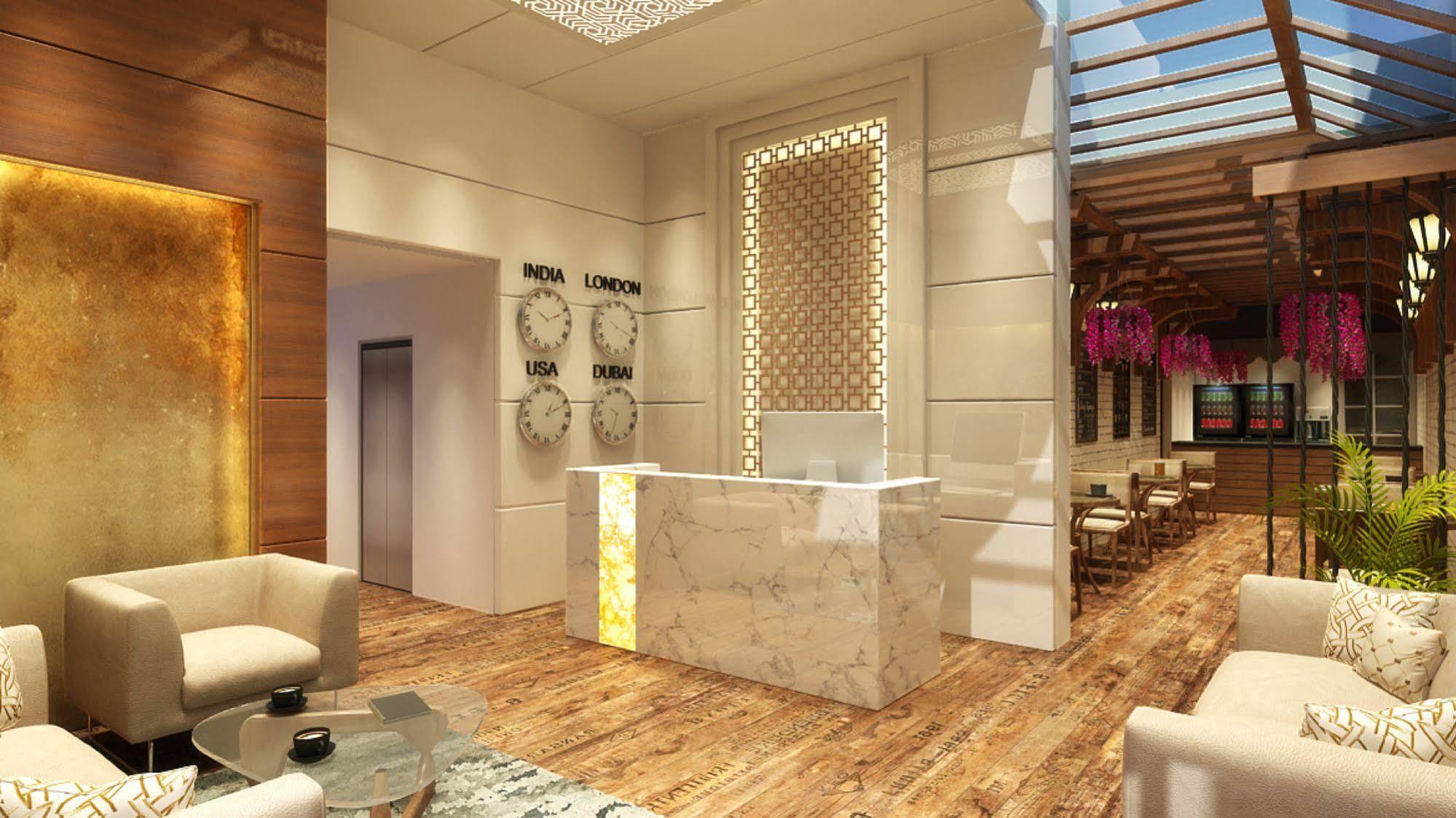 Grand Ffour Hotel New Delhi Bagian luar foto